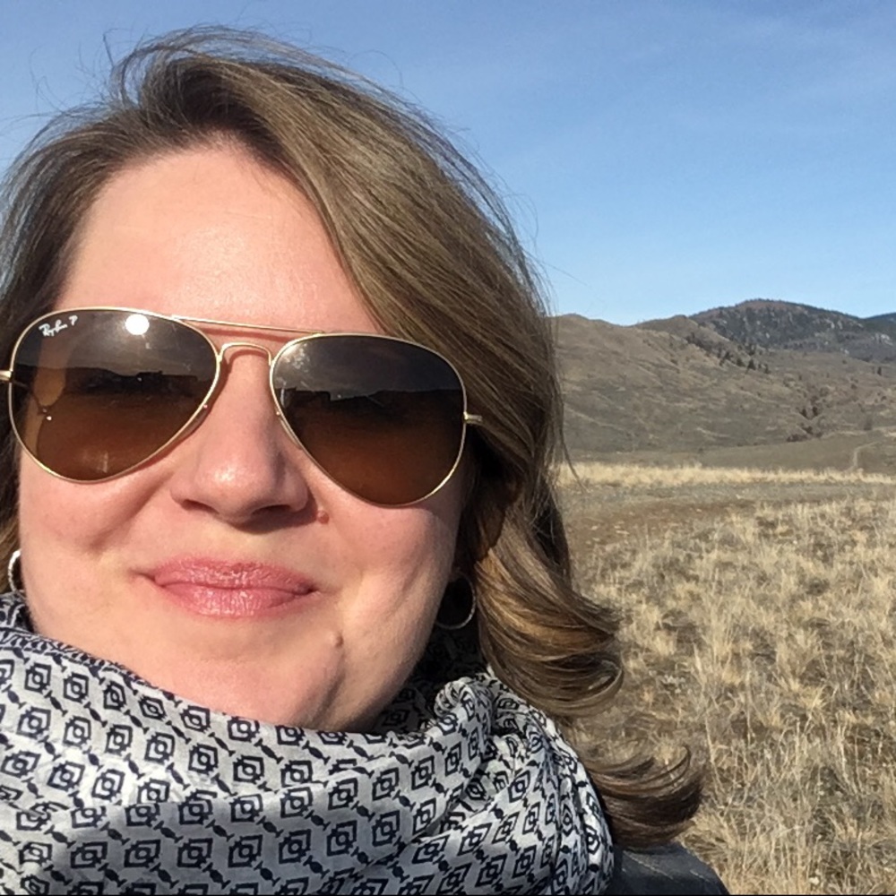 Meet your Posher, Nicole
